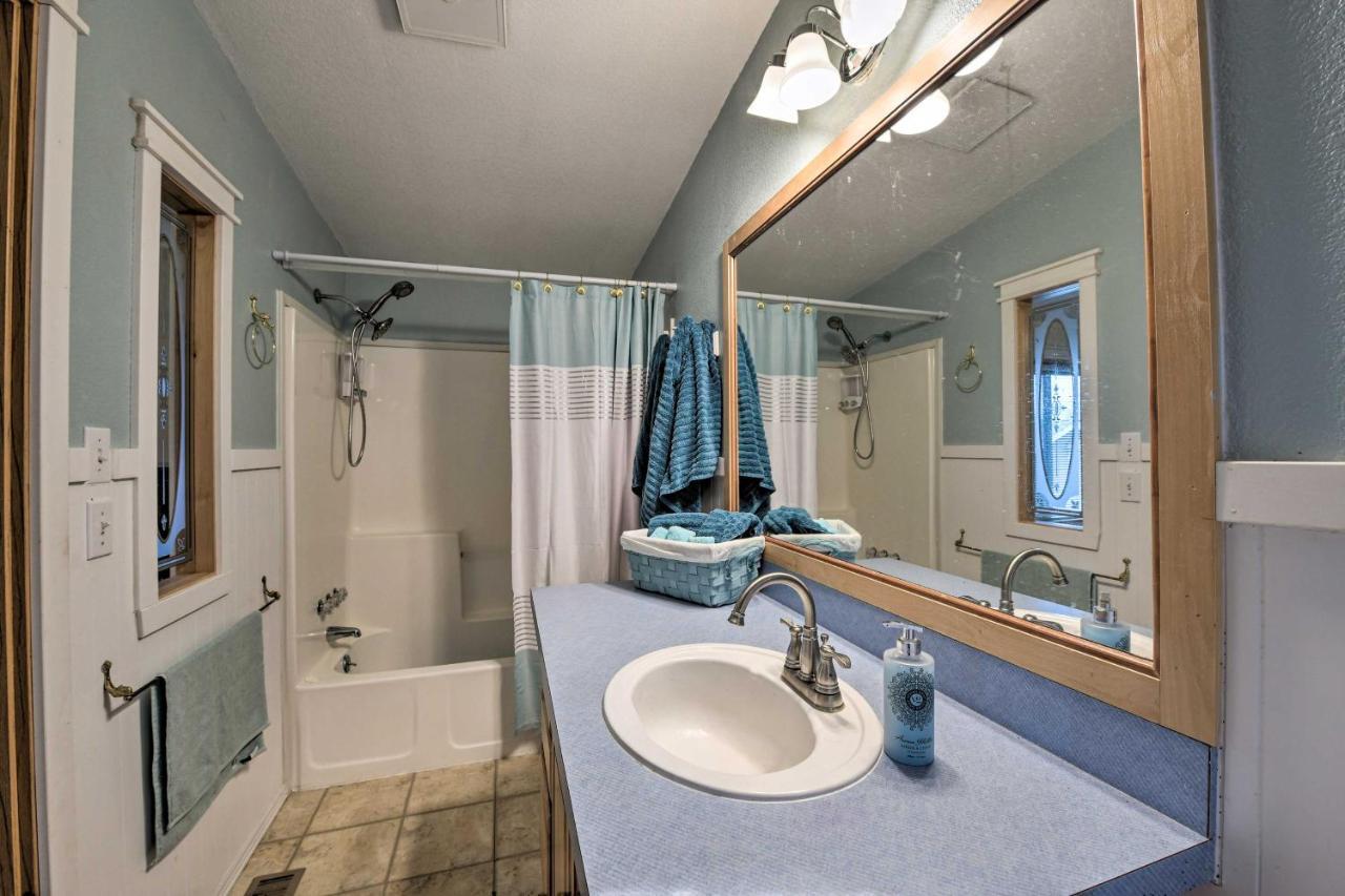 Cute Cottage With Deck Walk 115 Ft To Brewery And Cafe Poulsbo Esterno foto